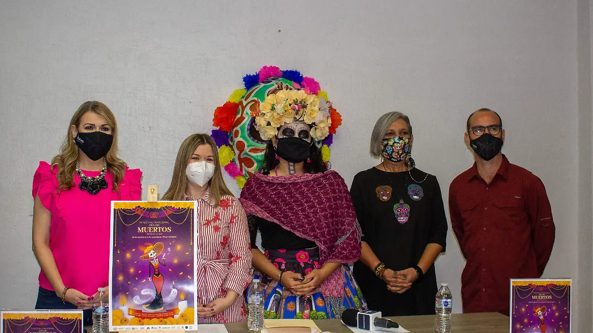 Rueda de prensa Festival Tradicional de dia de muertos - Mike Acosta (15)